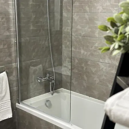 בראשוב Uno Blue Residence מראה חיצוני תמונה